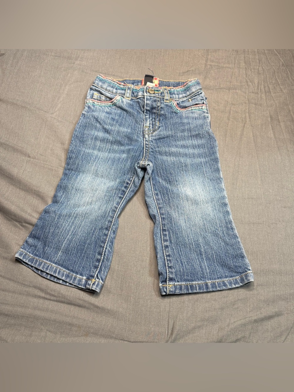 Y2K GAP Medium Blue Kids Denim Jeans with Subtle Whiskering